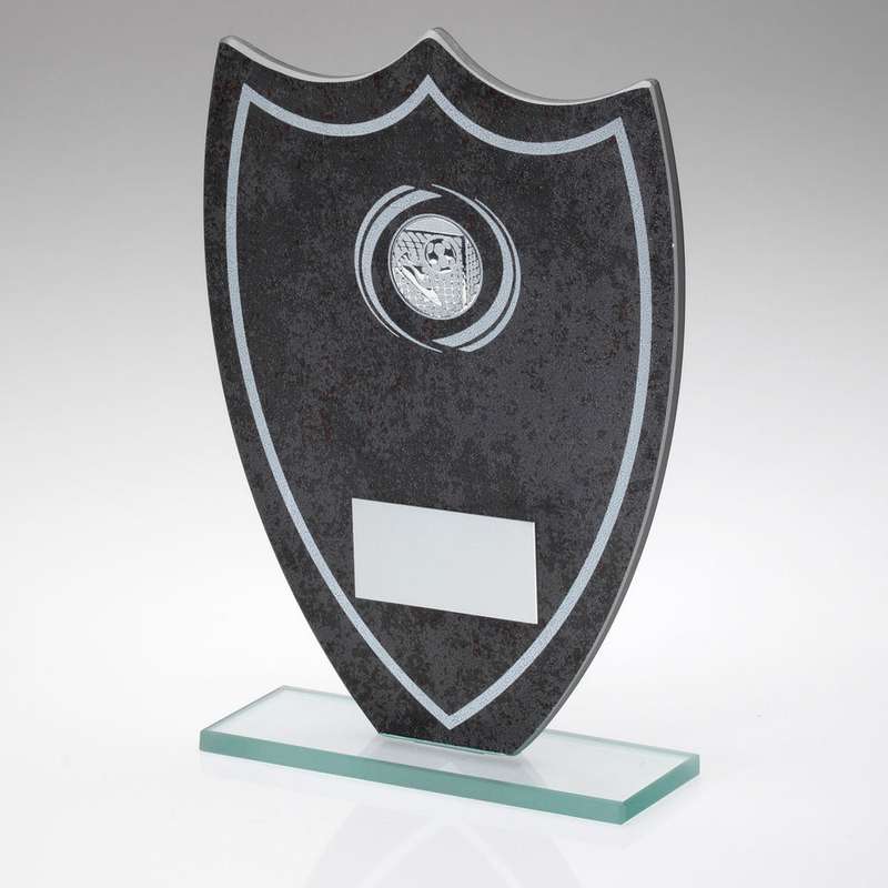 STONE EFFECT GLASS SHIELD WITH FOOTBALL CENTRE AND PLATE – 6.5in